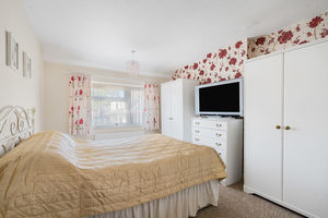Bedroom- click for photo gallery